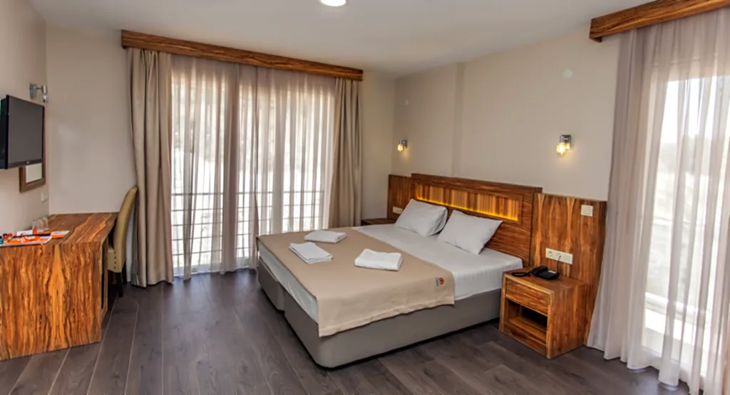 Standart oda — Solmaz Deluxe Otel Çeşme
